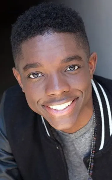Carlos Knight