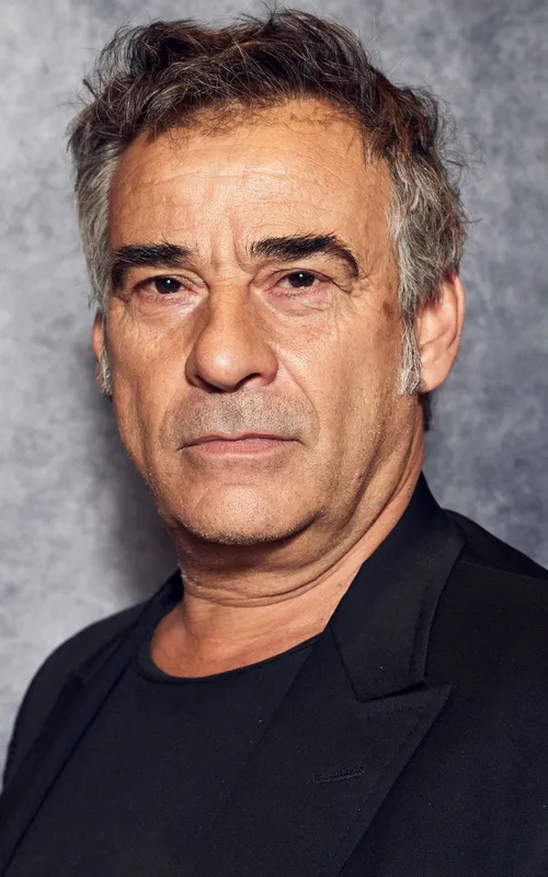 Eduard Fernández