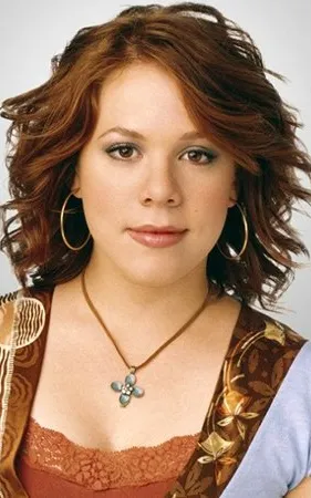 Lynsey Bartilson
