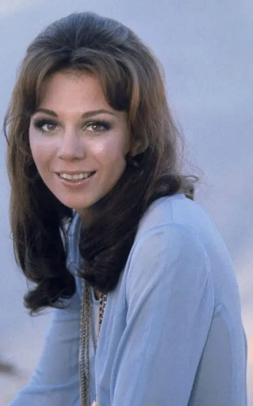 Kathryn Leigh Scott