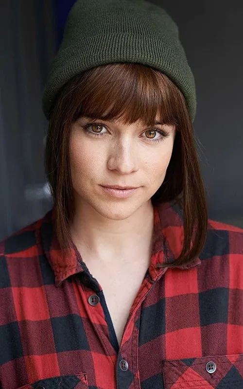 Renée Felice Smith
