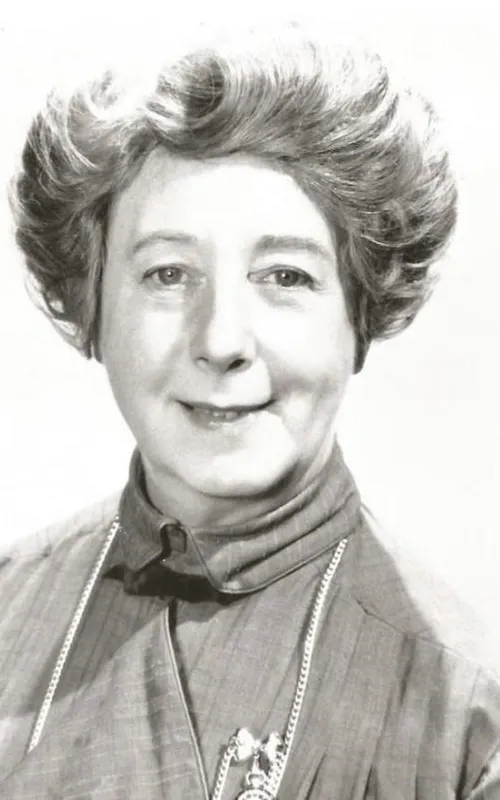 Mona Washbourne