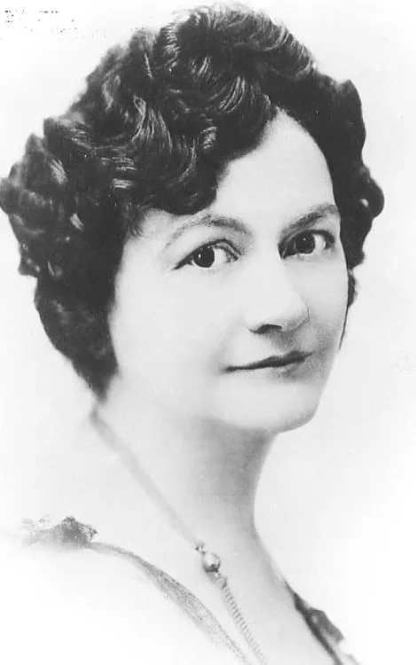 Lucille La Verne