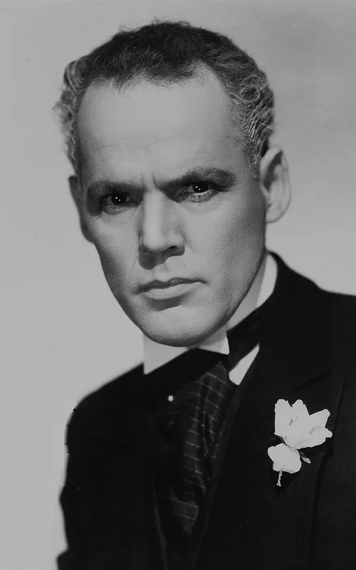 Henry Hull