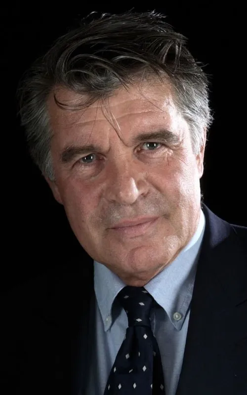 Oliver Tobias