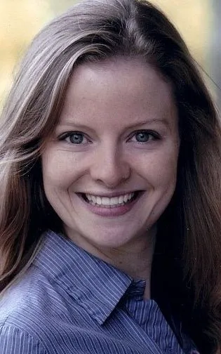 Anna Cummer