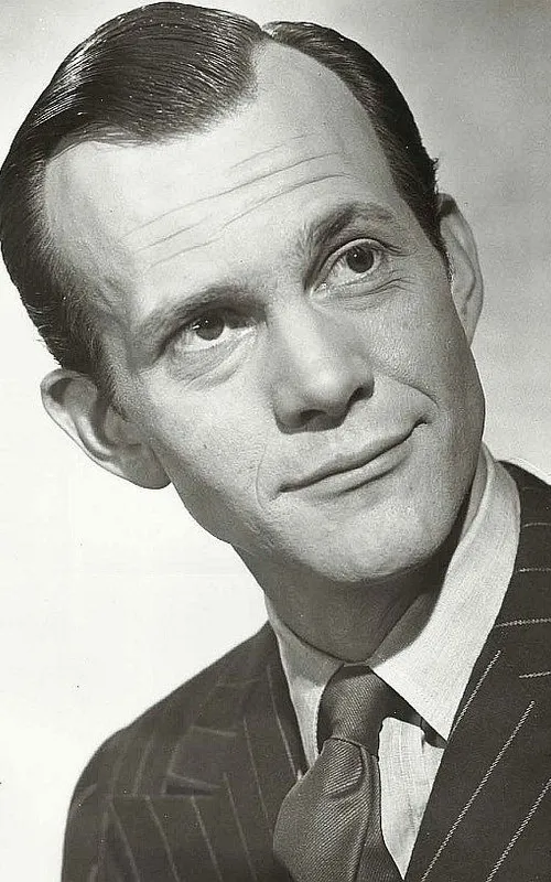 Daniel Massey