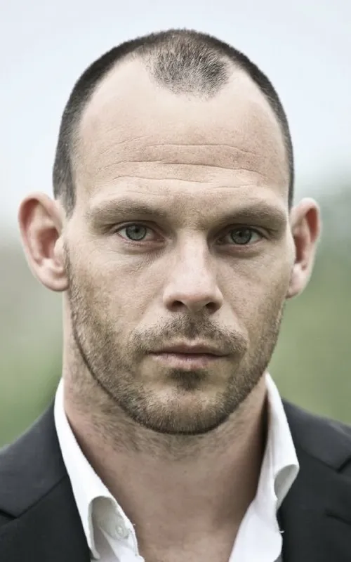 Douglas Robson