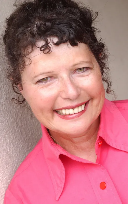 Simone Gad