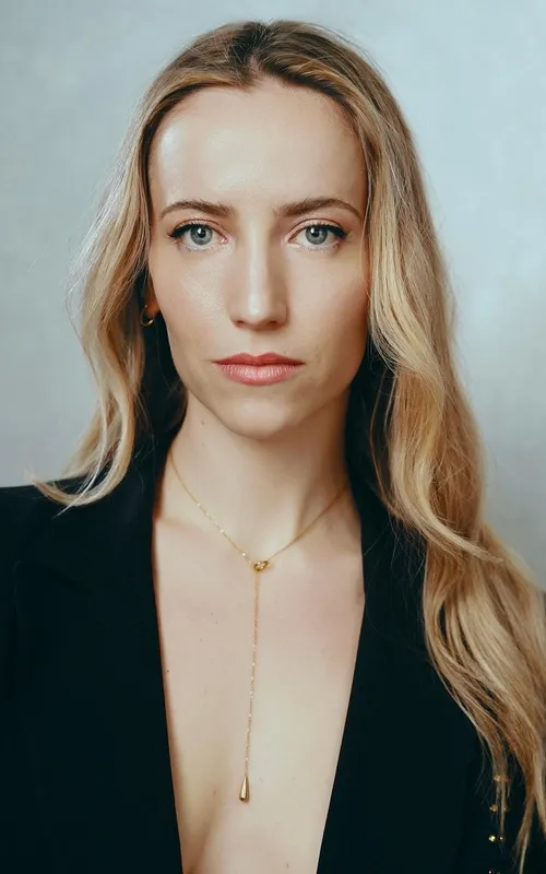 Paula Argüelles