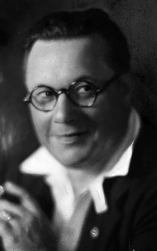 Willard Louis
