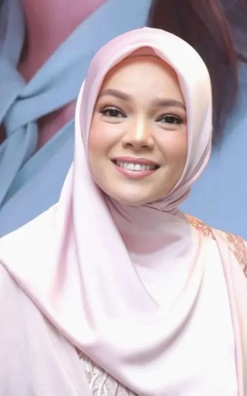 Dewi Sandra