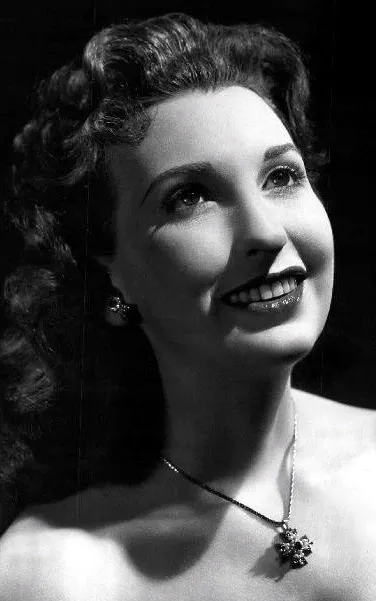 Julie Bennett