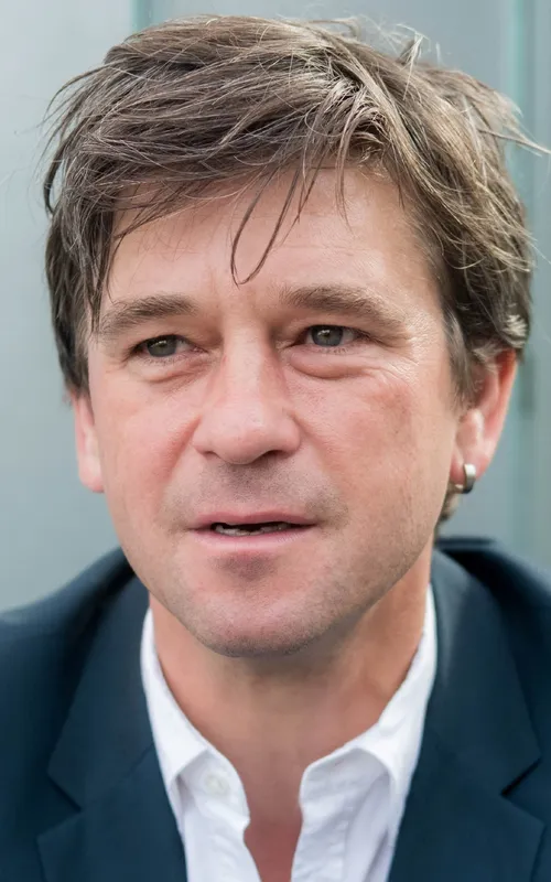 Peter Schneider