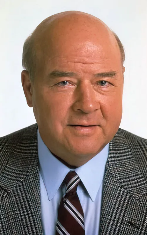 Dana Elcar
