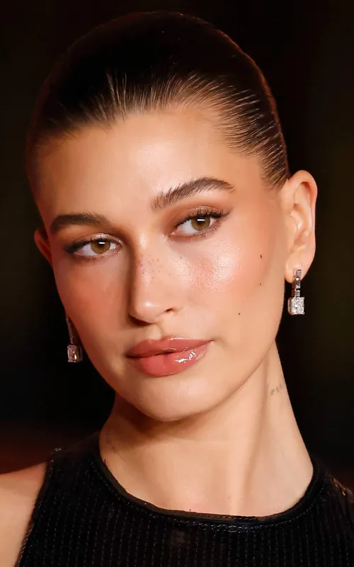Hailey Bieber
