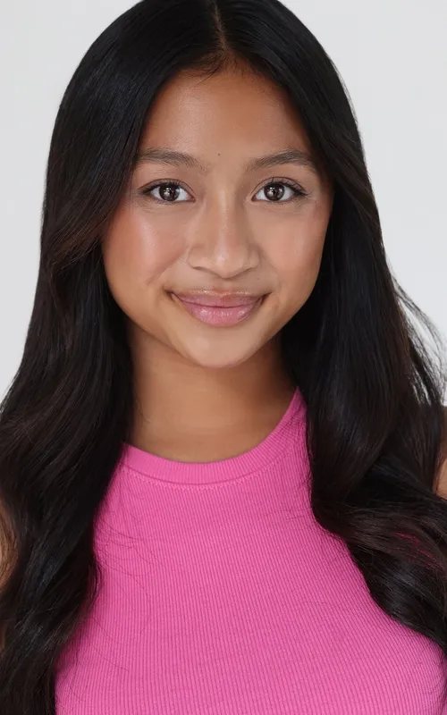 Chloe Adona