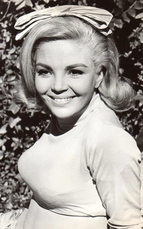 Suzie Kaye