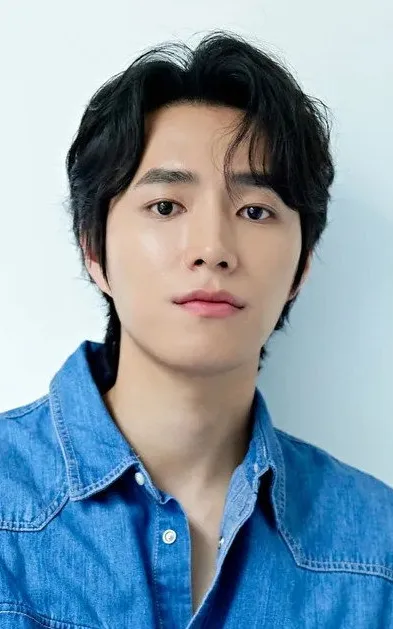Hwang Hwi
