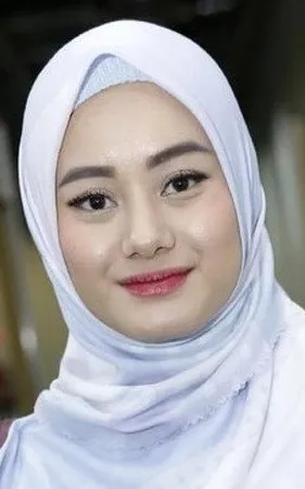 Dinda Hauw