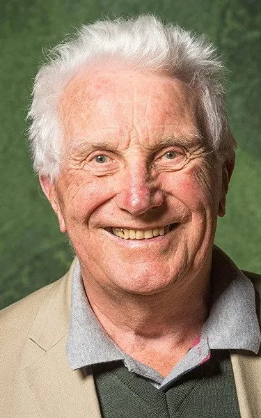 Ray Henwood