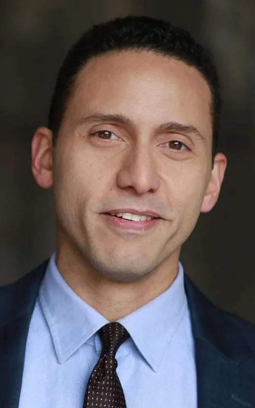 Elliot Villar