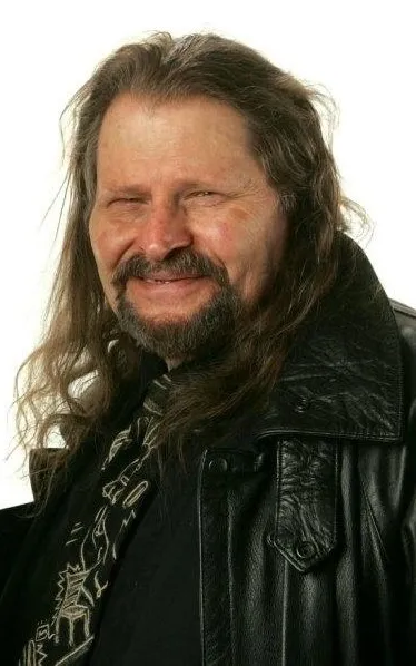 Bruce Glover