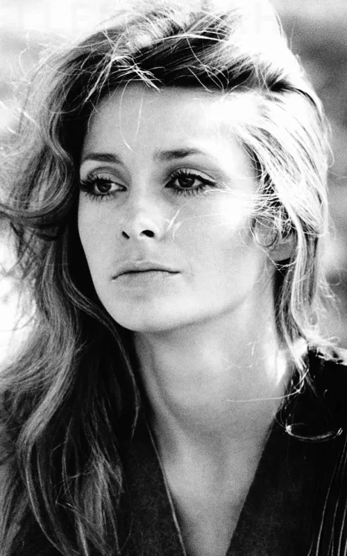 Elizabeth Ashley