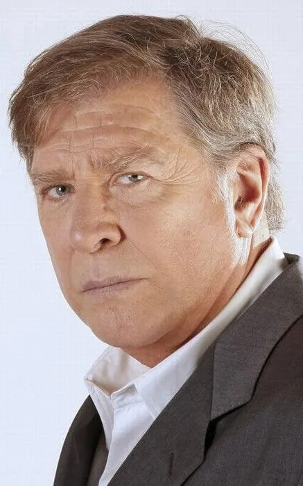 Arturo Puig